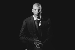 开云下载-C罗一剑封喉，当马竞铁壁遇见巨星光芒，阿森纳的叹息与启示