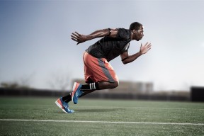 开云体育app-世界排名争夺战焦点战，马刺单节狂飙，用慢撕碎76人的现代篮球神话