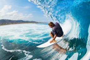 开云体育APP下载-波兰正面击溃德国，哈兰德成为关键先生，足球场上的历史隐喻与现实回响