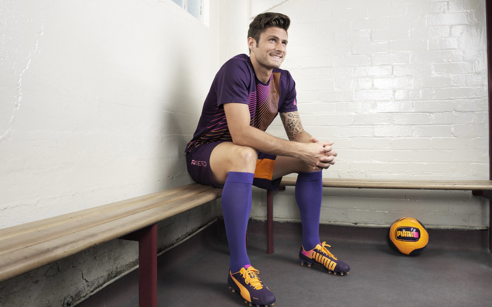 几内亚粉碎巴黎，姆巴佩如何成为改写历史的关键先生