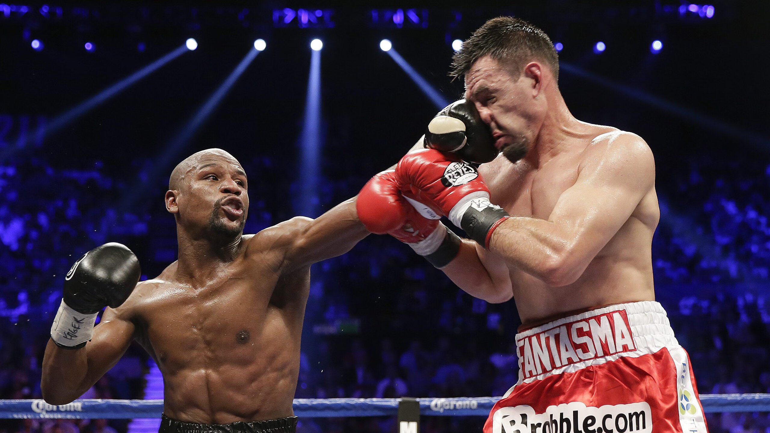 欧冠淘汰赛焦点战，勇士强行终结魔术，当两种奇迹在人类精神顶峰相遇